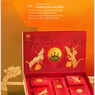 Trăng Vàng Hoàng Kim Vinh Hiển (Đỏ) Hộp Giấy (4 Bánh X160g + Trà Ô Long 50g)
